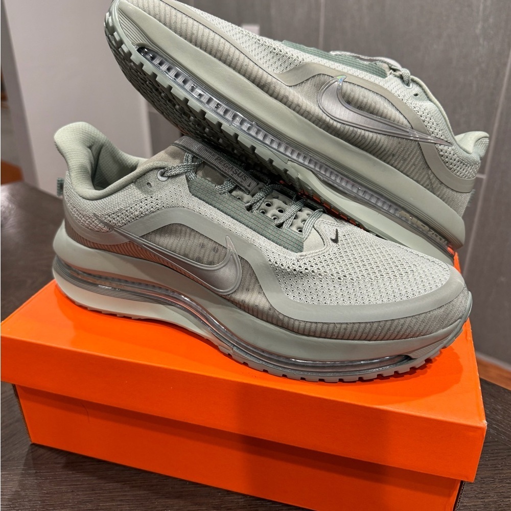 Men’s Nike Pegasus Premium
